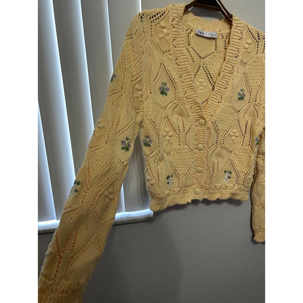 Zara Knit Cardigan Cotton Floral Embroidered Sz Large Butter Yellow Twee - Picture 4 of 9